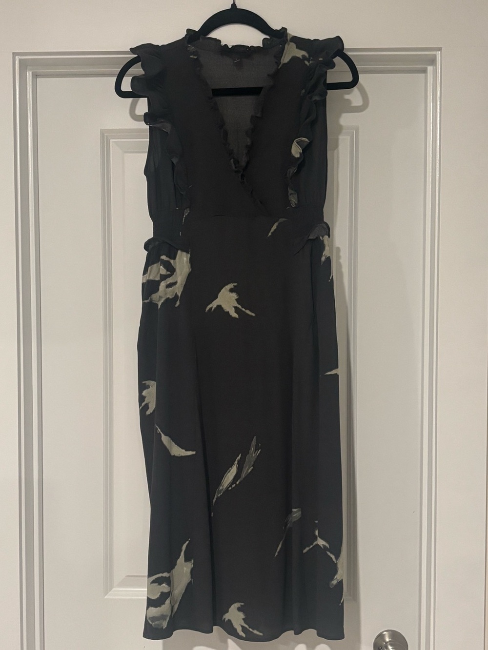 Sleeveless Ruffle V-Neck Dark Gray Dress with Cream Abstract Print